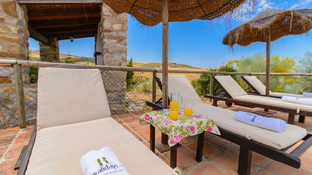 Casa Rural El Guindo Malaga Exterior photo